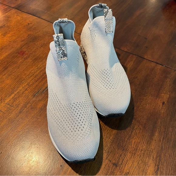 Women’s Urban Sport by J/Slides Slip-On Athletic Shoes - Silver & Snakeskin - Picture 9 of 9